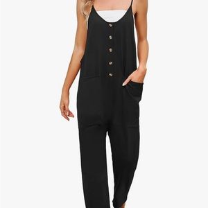 Women’s sleeveless button down black jumpsuit with pockets! Size medium